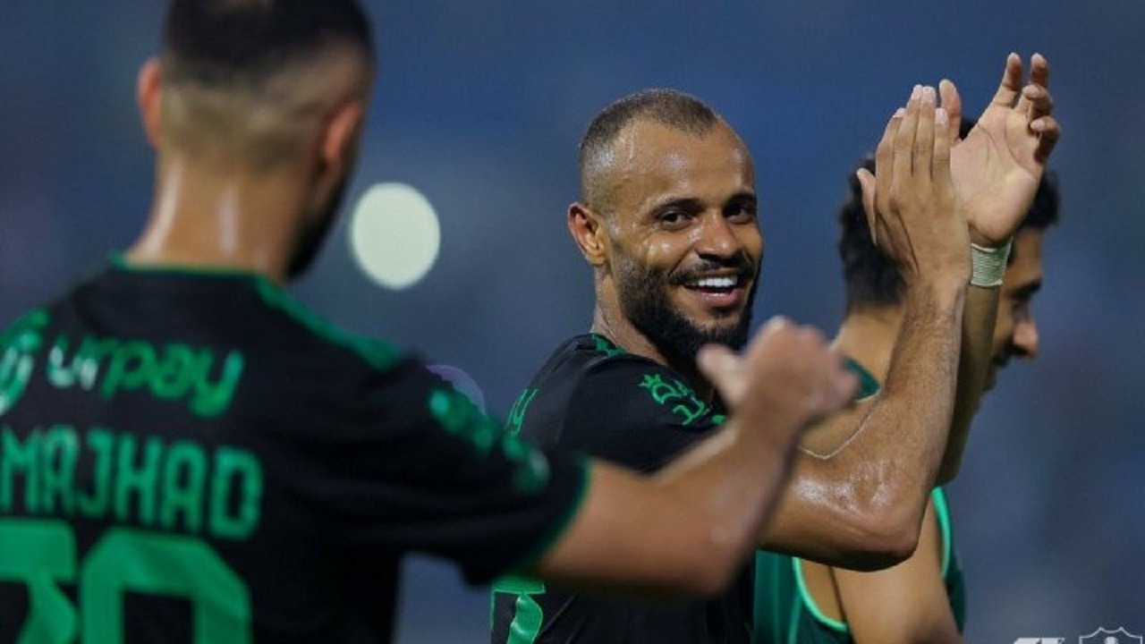 جميع القنوات الناقلة لمباراة الاهلي والطائي غدا في الجولة الرابعة من دوري روشن السعودي 2023 والتشكيل