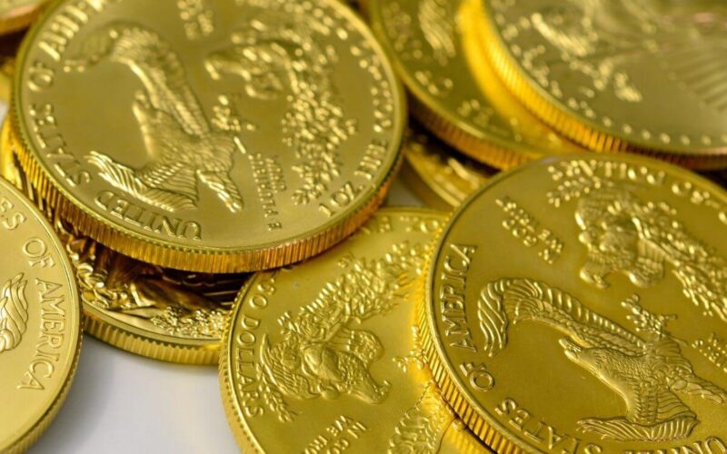 “الذهب ولع نااار” سعر الجنيه الذهب btc اليوم الخميس 4 يناير 2024 بمحلات الصاغة المصريه