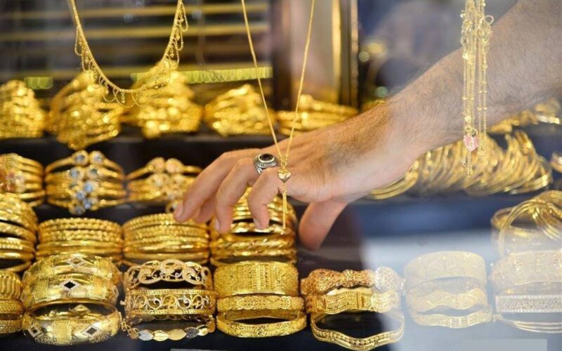 “مُفاجأة في عيار21” انخفاض سعر جرام الذهب عيار 21 اليوم 5 يناير 2024 بالمصنعية في محلات الصاغة